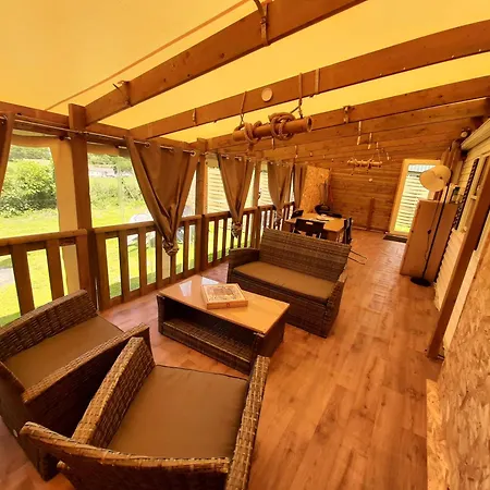 Летний дом Au Petit Coin Tranquille Saint-Gobert (Aisne)